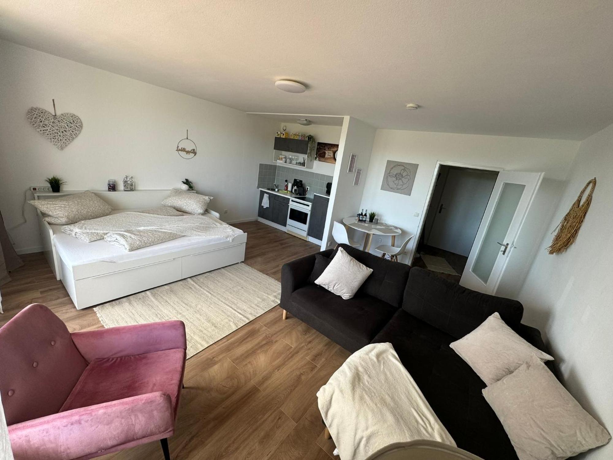 1 Zimmer Wohnung Mit Balkon Und Kueche Bayreuth Exteriér fotografie
